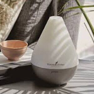 YOUNG LIVING DIFFUSER- Dew Drop Edition